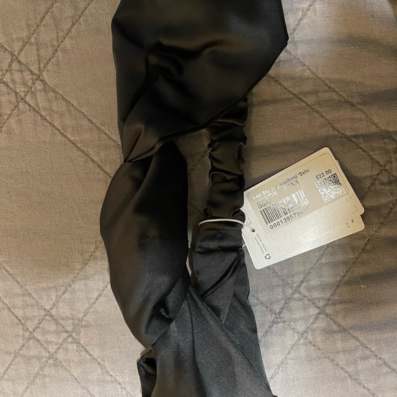 Lululemon headband - Picture 2 of 4